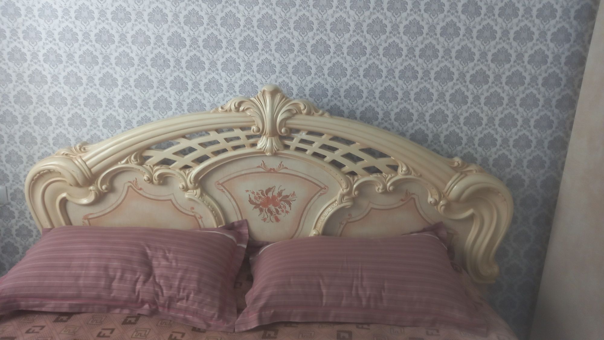 Продам спальний гарнитур белорусский хорошем состояние
