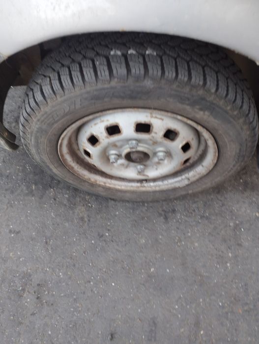 Roti cu jante 145 70 13 Matiz 4buc iarna