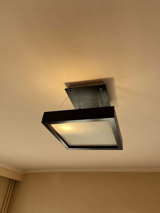 Lustra lemn bec led