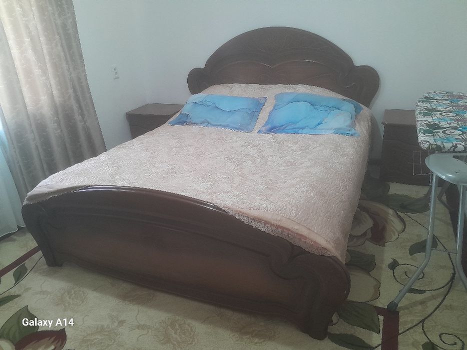 Спальный гарнитур