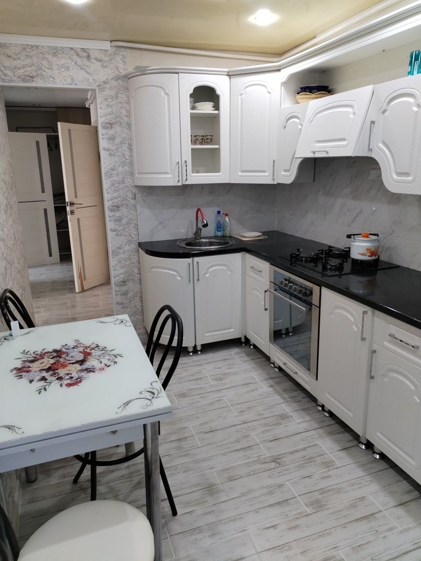 Продаётся кухонный гарнитур