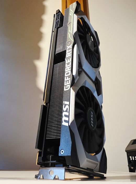 Placa video gaming MSI RTX 2080TI 11GB