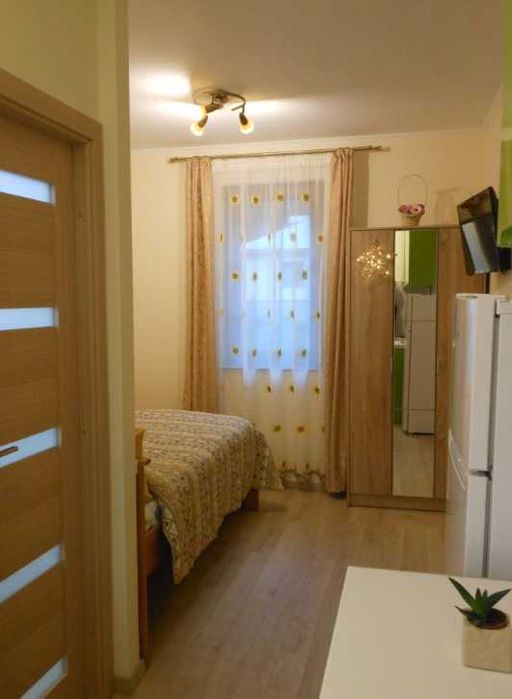 Дава се под наем Едностаен апартамент в Пловдив, Тракия - 36 кв.м за 153 € - Снимка #1