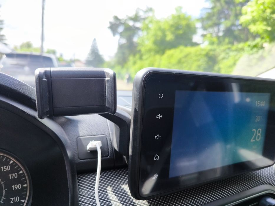 Vând suport telefon consola  DACIA Sandero/Jogger
