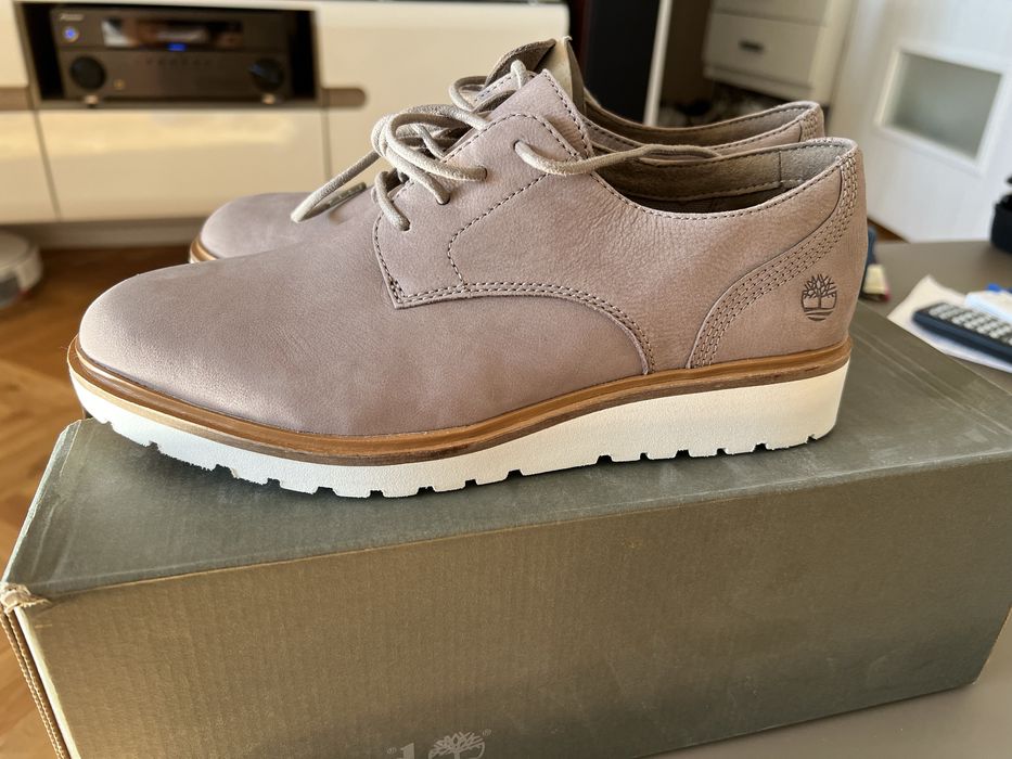 Нови дамски обувки Timberland