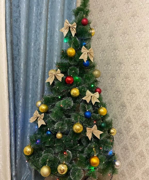 Продам Ёлку 10000 тыс