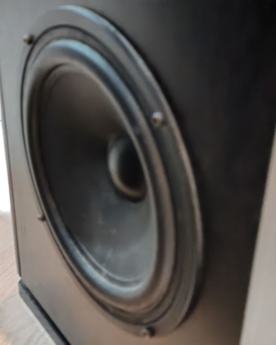 Boxe Vker, în stare bună