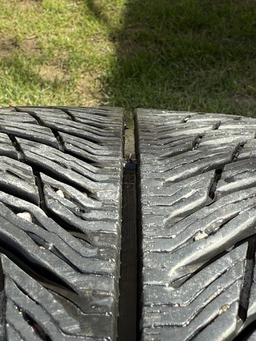 255 50 19 Michelin Pilot Alpin 5 suv