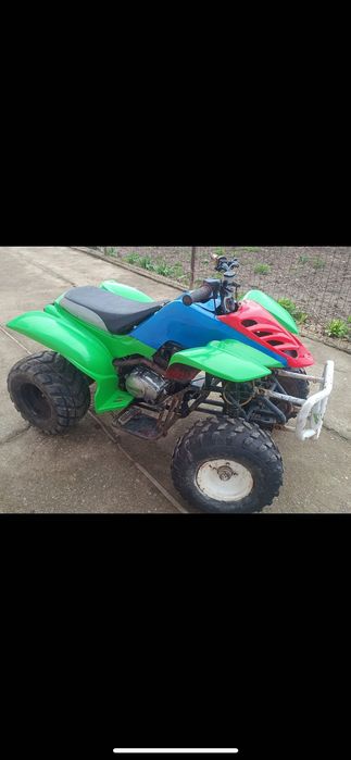 Vând atv 200cc în stare bună