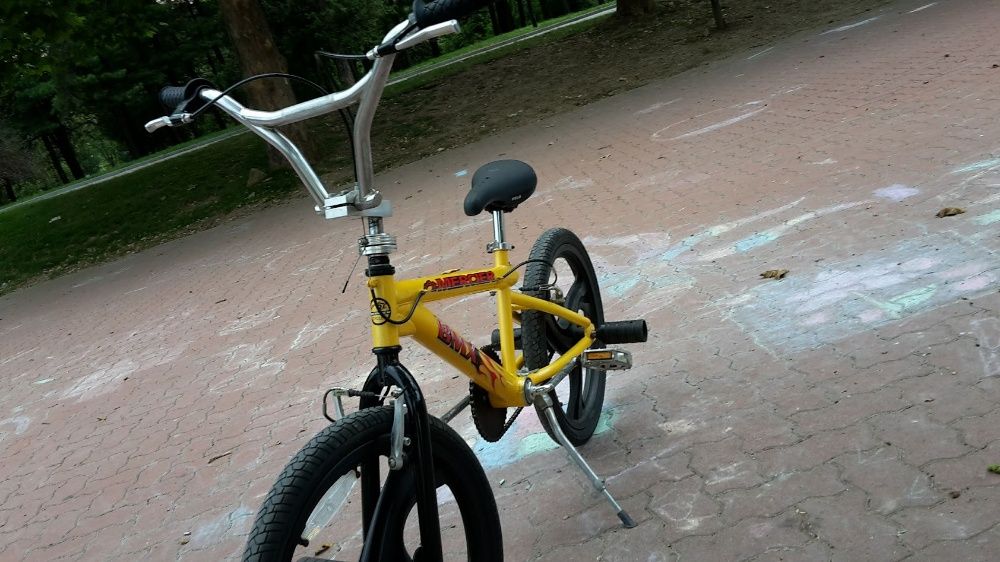 Велосипед BMX много запазен