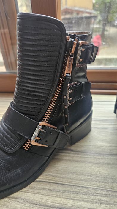 Боти Calvin Klein