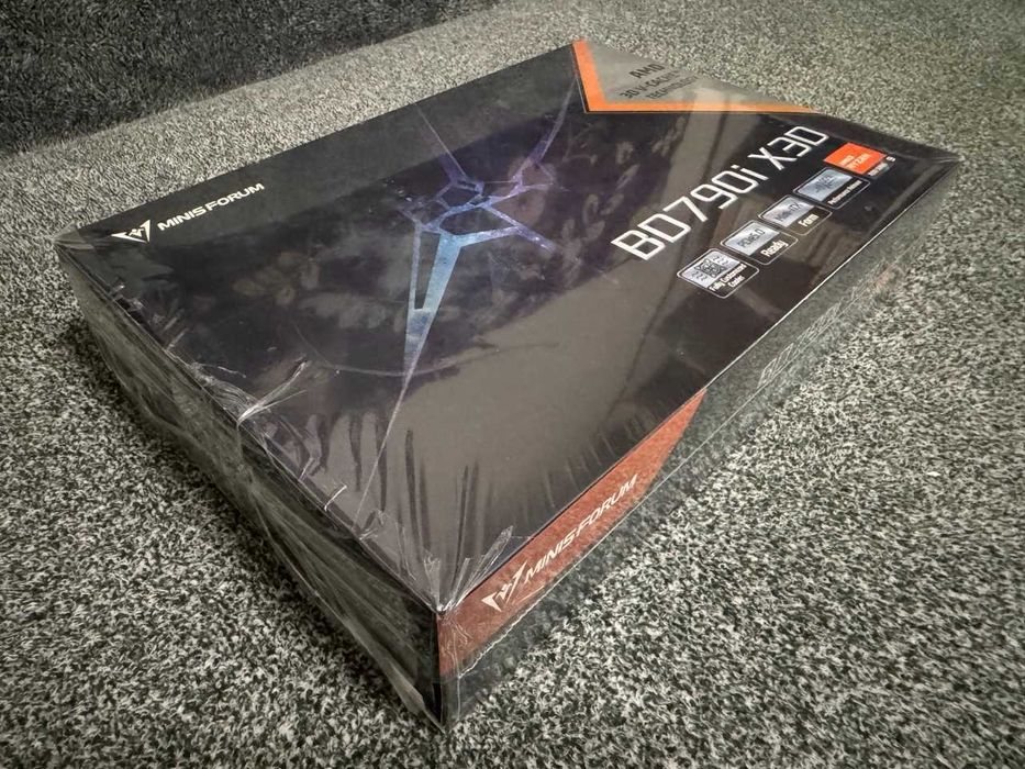 Placa de Baza / Minisforum BD790i X3D / AMD Ryzen 9 7945 / Sigilata