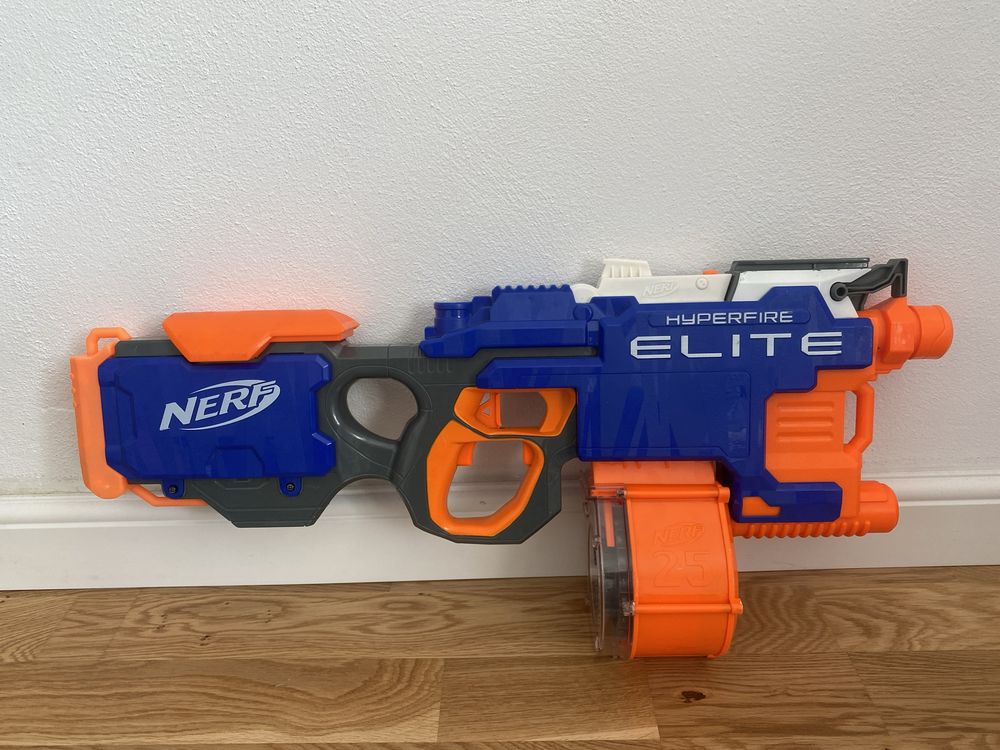 Vând pistol nerf hyperfire elite