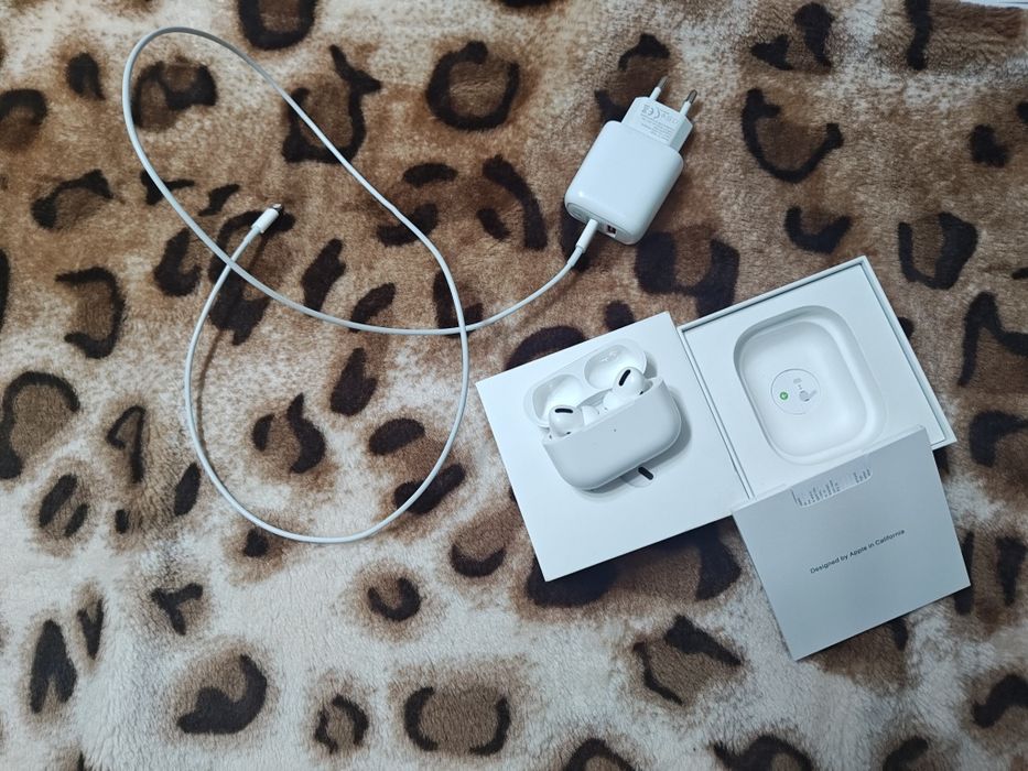 Căști Apple Airpods / noi /