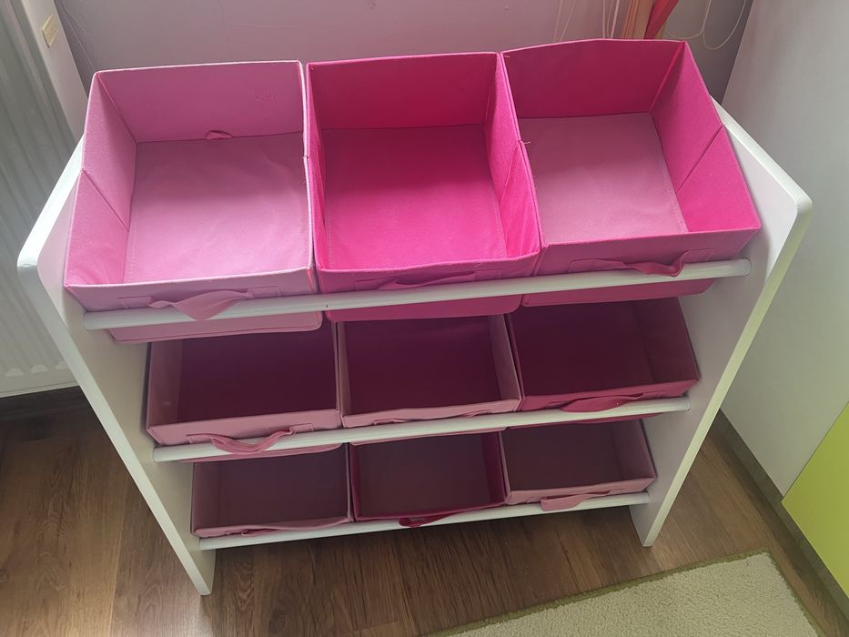 Детска етажерка за момичета