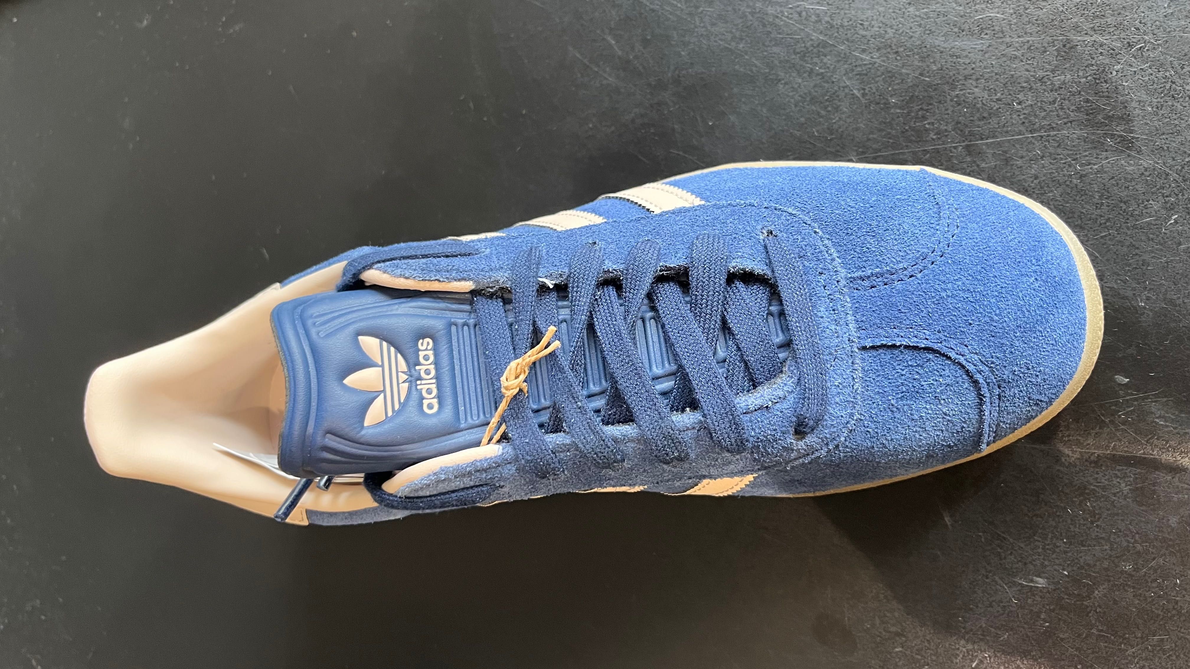 Adidas gazzele Нови! 38,5
