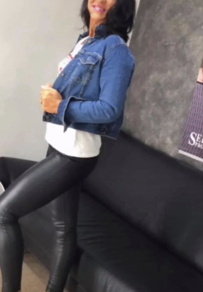 Geaca de blugi pentru fete super arata