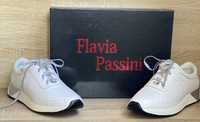 Pantofi sport din piele, noi, Flavia Passini