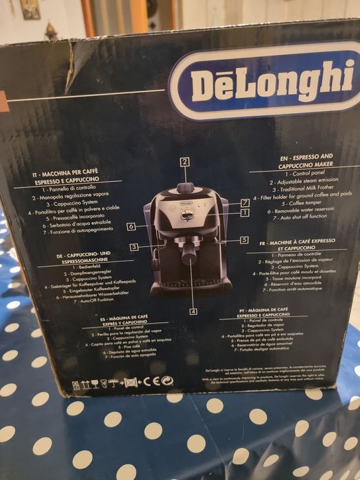 Aparat de cafea DeLonghi, 6 programe de cafea