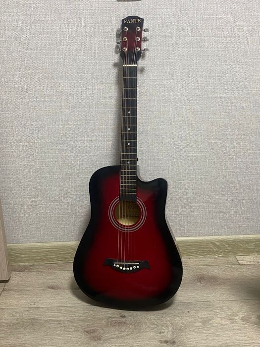 Продам гитару 6-ти струнную