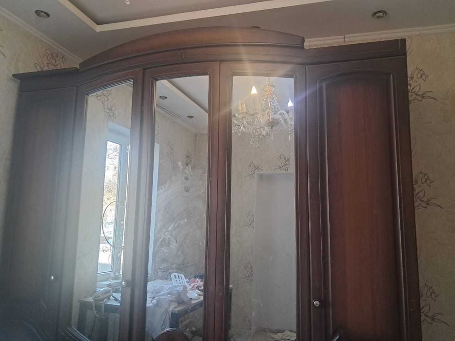 шкаф для одежды в отличном состоянии