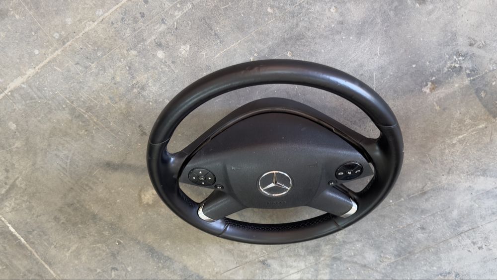 Mercedes W212 волан