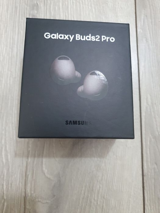 Casti Galaxy Buds 2 si Air Pods 2 pro