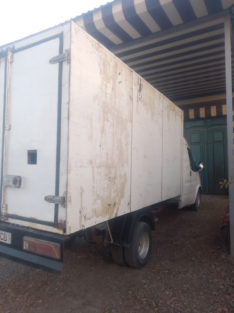 Ford sotiladi  yilli 92