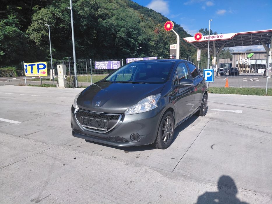 Peugeut 1,2 benzina an 2015 euro 5 Navigație/Incalzire scaune /