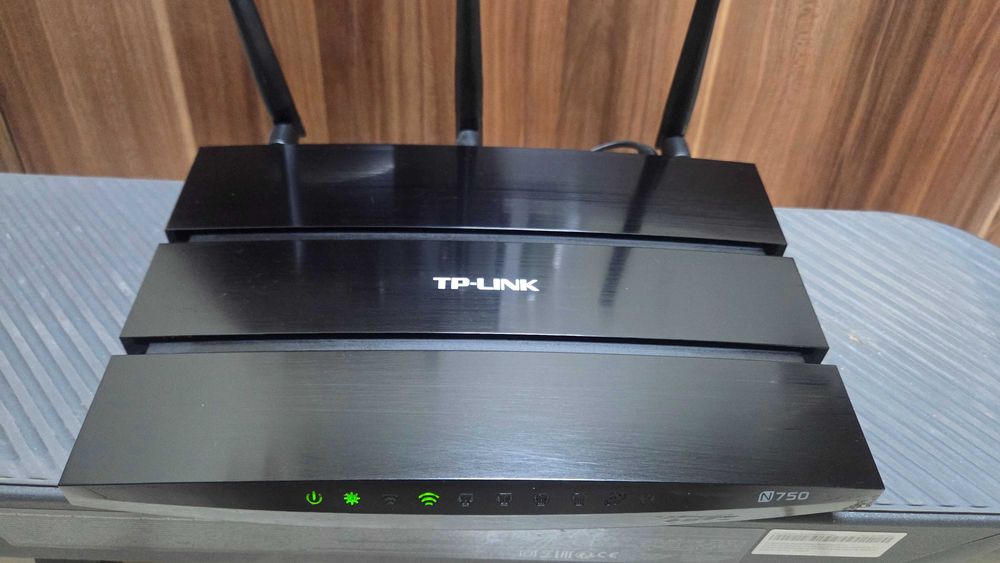 Router Tp-Link n750