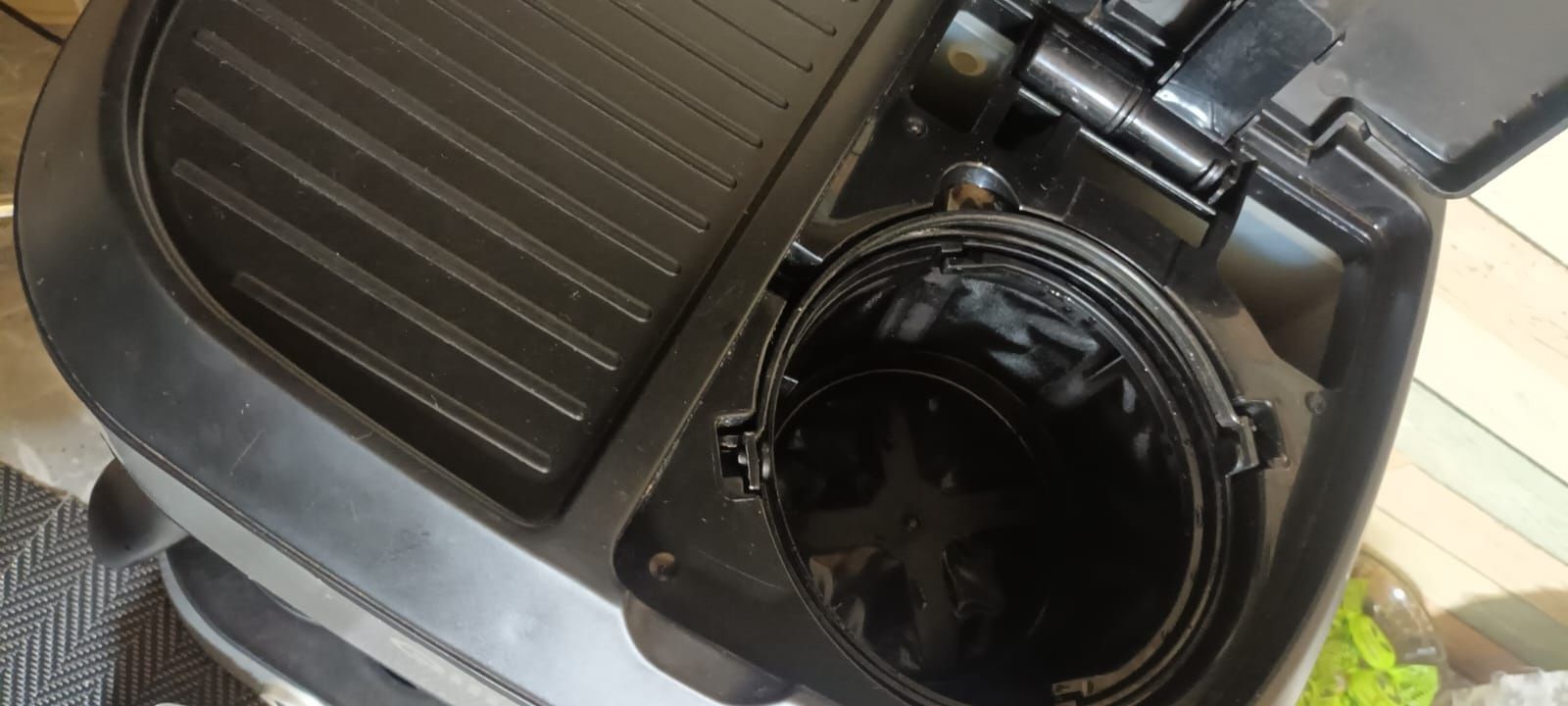 Vând urgent expresor de cafea 2 în 1
