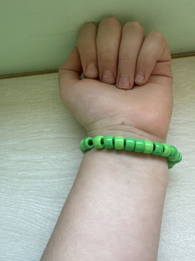 Bratara kandi facuta handmade verde