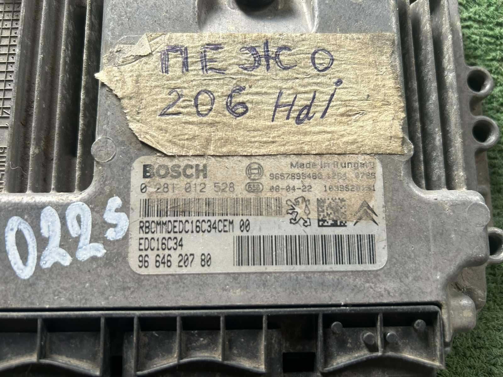 двг компютър ECU Peugeot Citroen 1.4 hdi Bosch #022S.