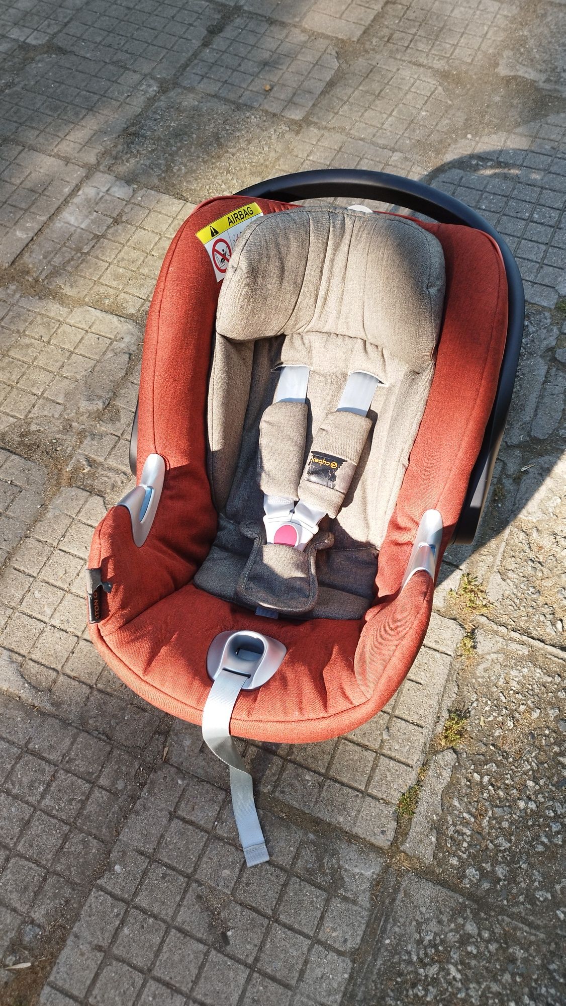 Бебешки кош за кола cybex aton q