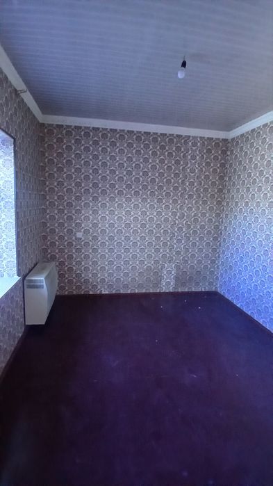 Angren shahar Samarchug‘ mahalasida hovli uy sotiladi.