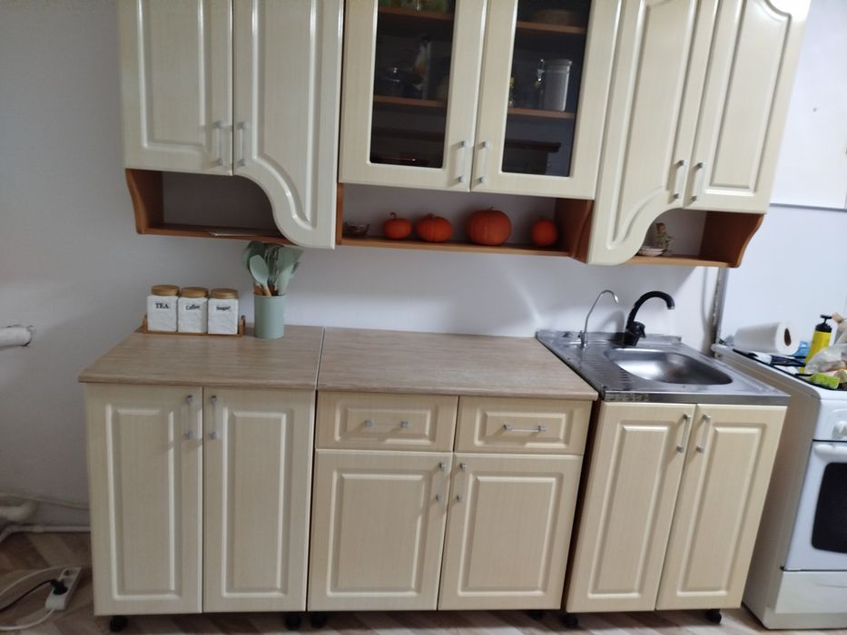 Кухонная мебель.б/у в хорошем состояний