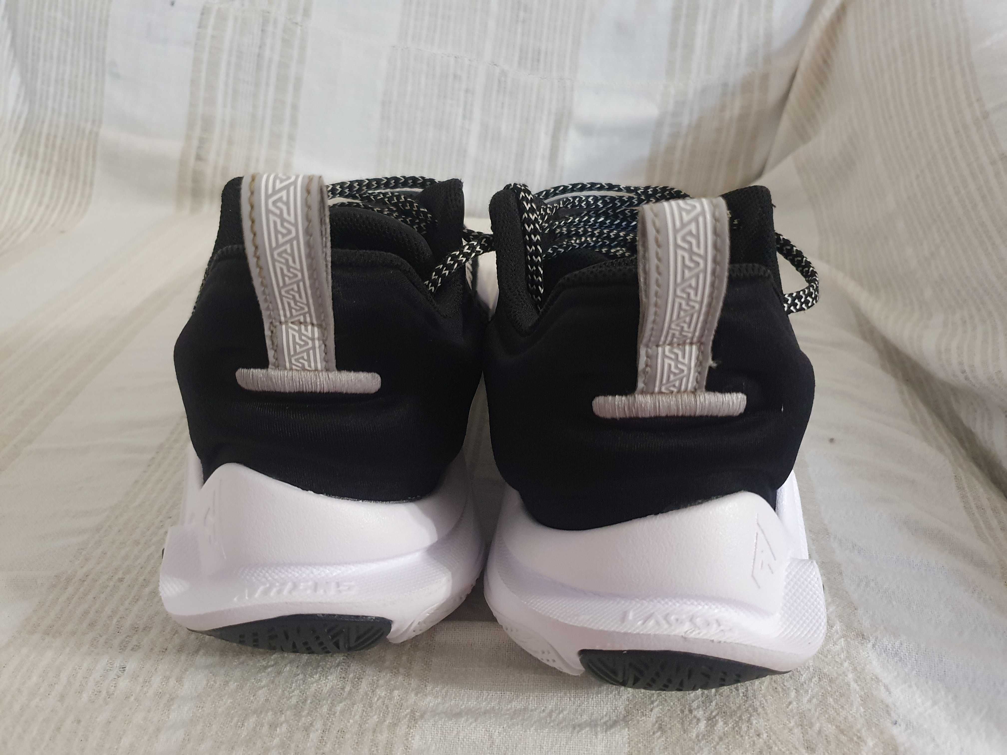 Маратонки Nike Янис Иморталити 1