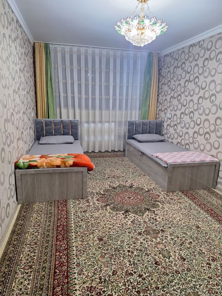 Квартира посуточно. Более 4 человек=скидка. Парочкам не беспокоить