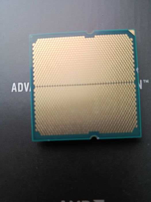 Procesor Ryzen 7 7700 tray, de la Vexio, cu peste 2 ani garanție