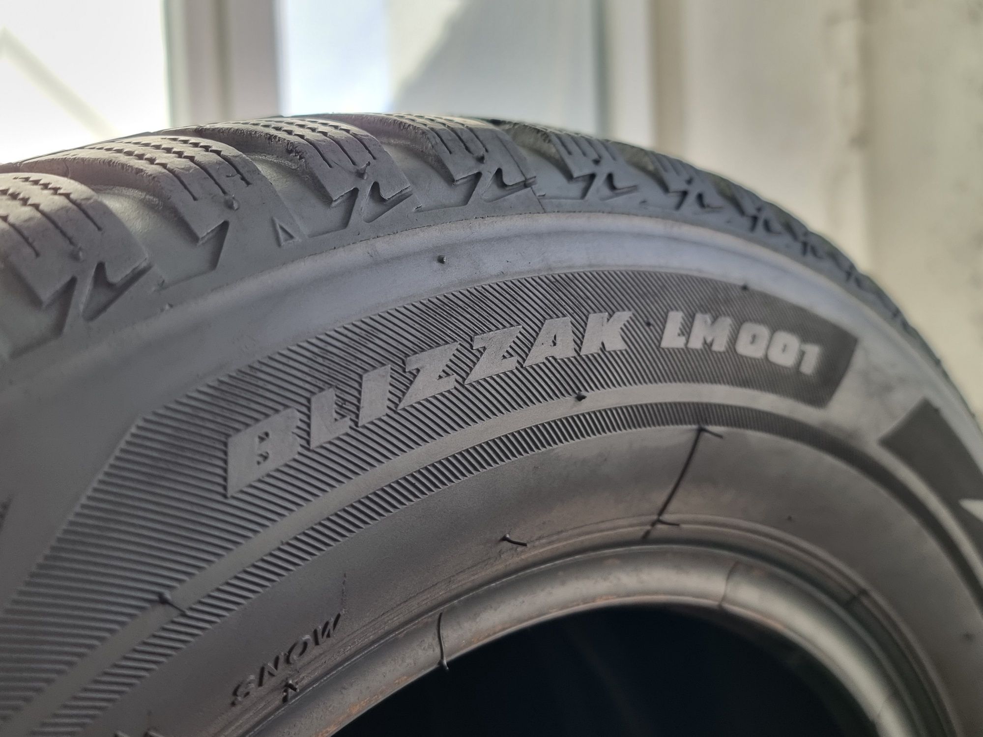 195/65/15 Bridgestone 4Броя: 180лв 6.5мм