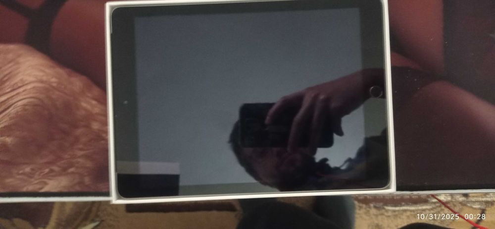 iPad Cellular Space Gray MP1J2HC/A