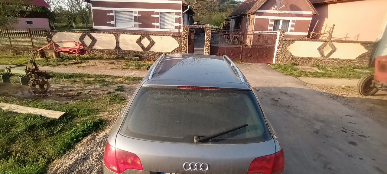 Mașina Audi a4 2005