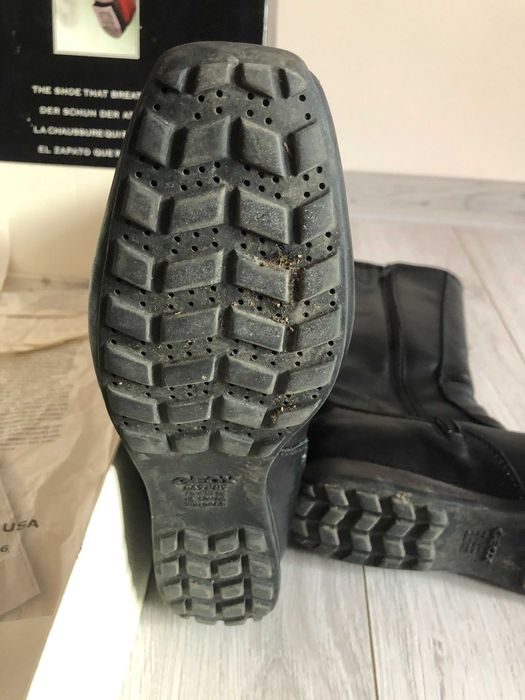 Дамски кожени ботуши GEOX номер 39