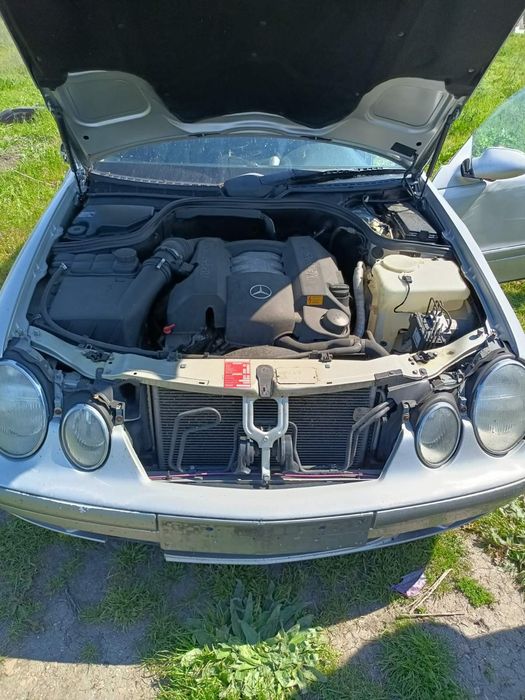 Мерцедес CLK 3.2 бензин