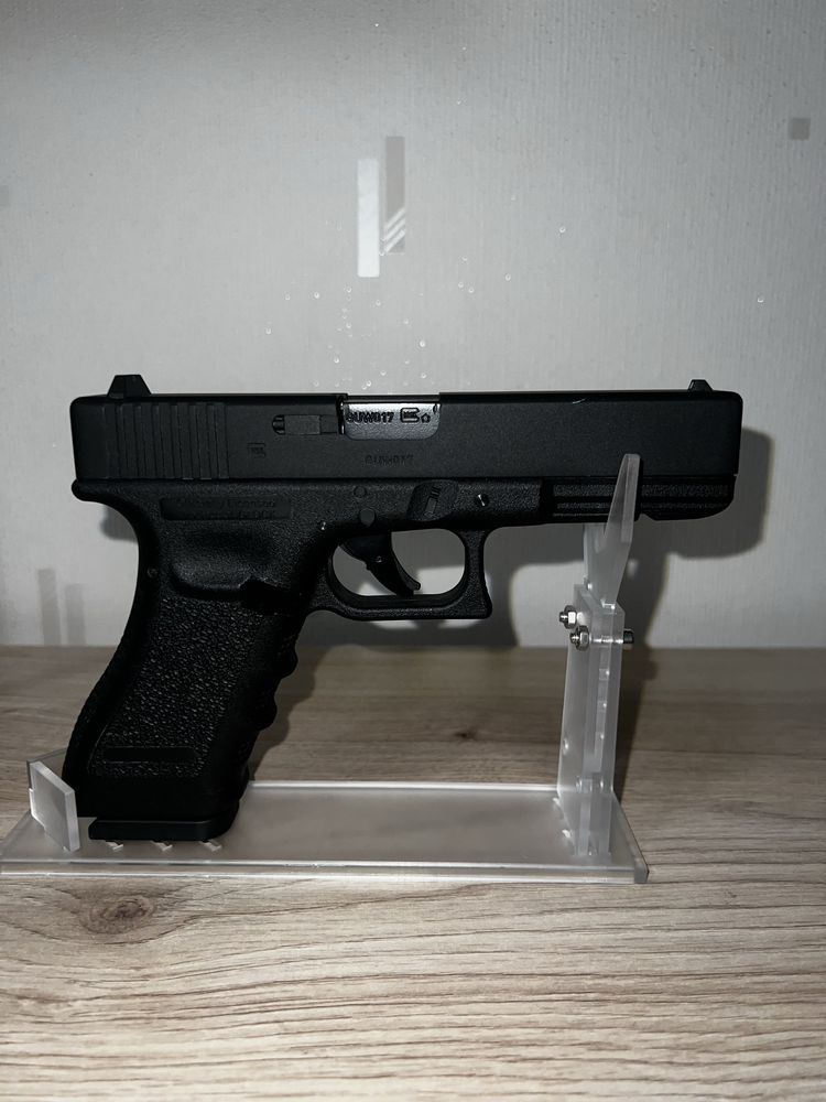 Glock 17 въздушен пистолет