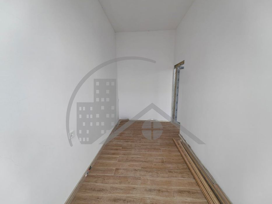 Продава се Двустаен апартамент в Варна, Галата - 40 кв.м за 1375 €/кв.м - Снимка #2