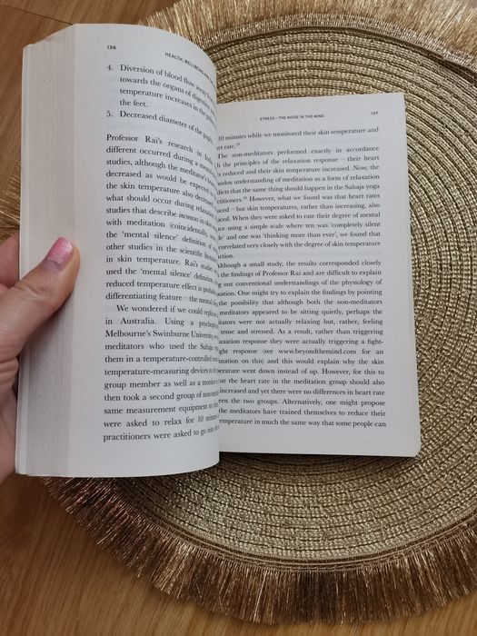 Carte în limba engleză