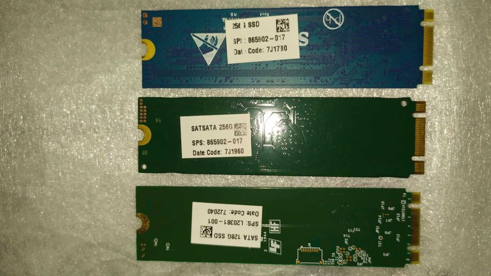 3 БРОЯ SSD и Памет2 Броя ВСИЧКИ РАБОТЕЩИ от чужбина