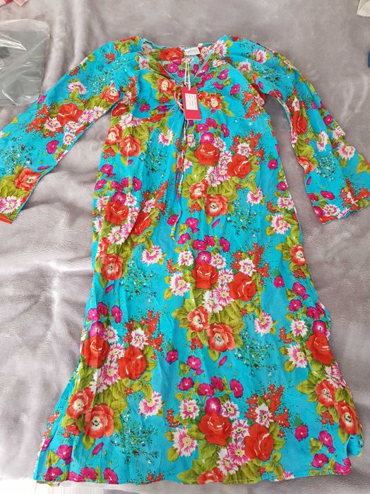 Vând  haine  pentru femei