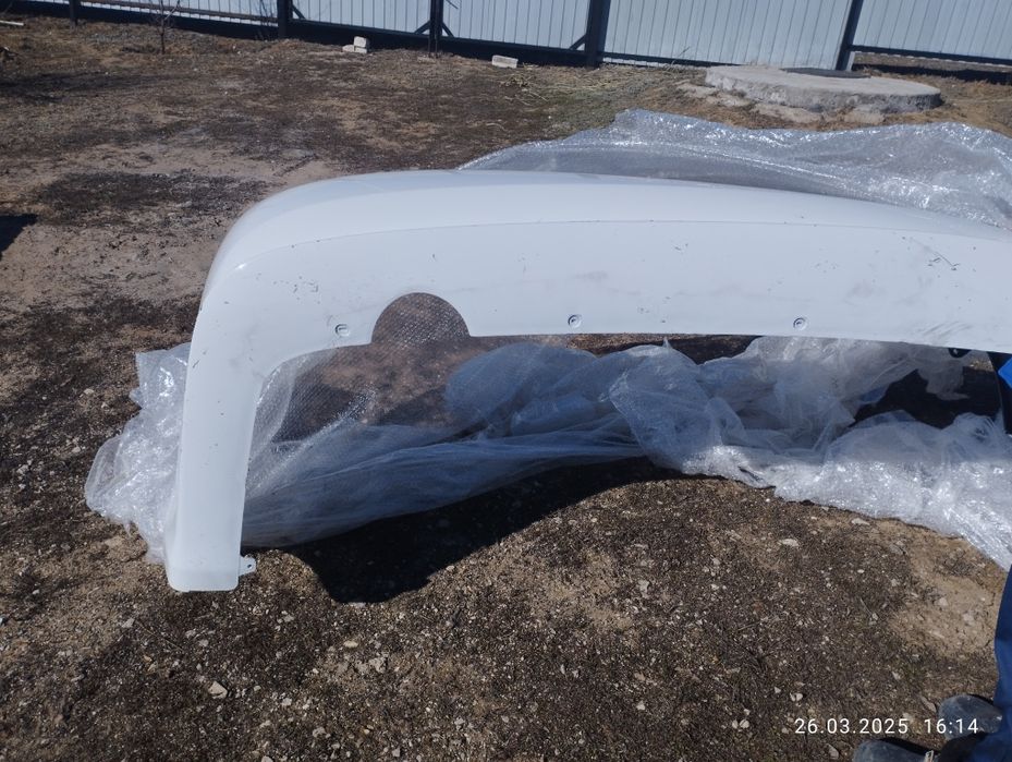 Продам задний бампер на равон Р3